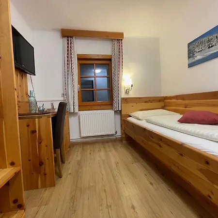 图尔奈霍夫宾馆 Untertweng